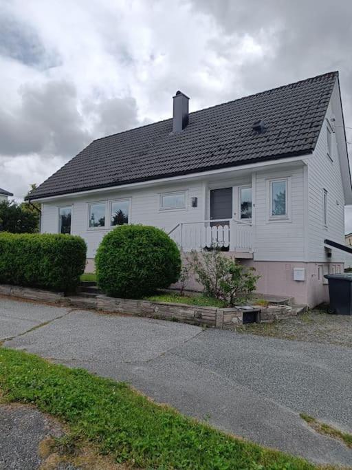 Stor Og Trivelig Enebolig Pa Madla